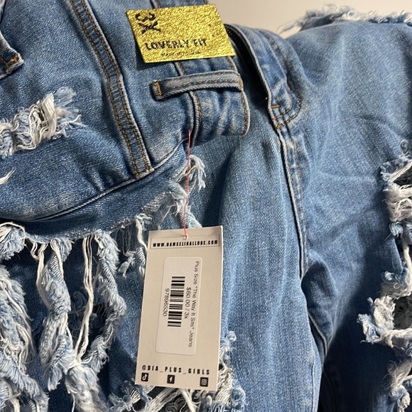 Plus size fringe jeans. - Picture 3 of 4